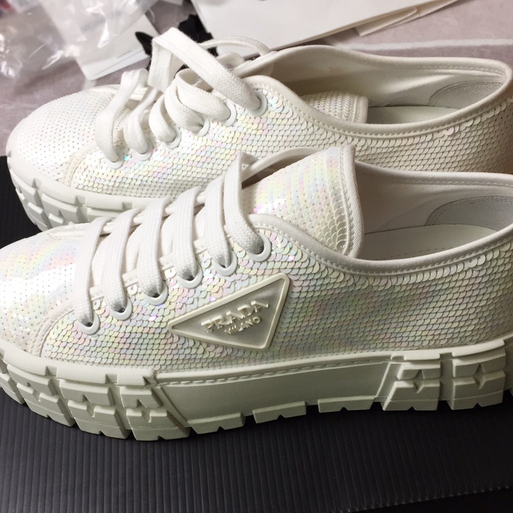 Prada shoes size 40 - Picture 3 of 5